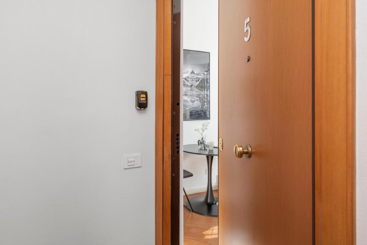 Ferienwohnung White Flat Termini Rom Exterior foto